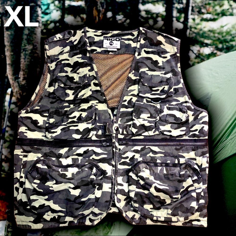 Rigo Sportswear fishing hunting vest! Must see
